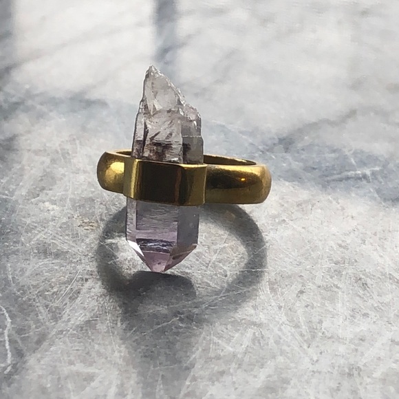 Quartz ring - Picture 2 of 5